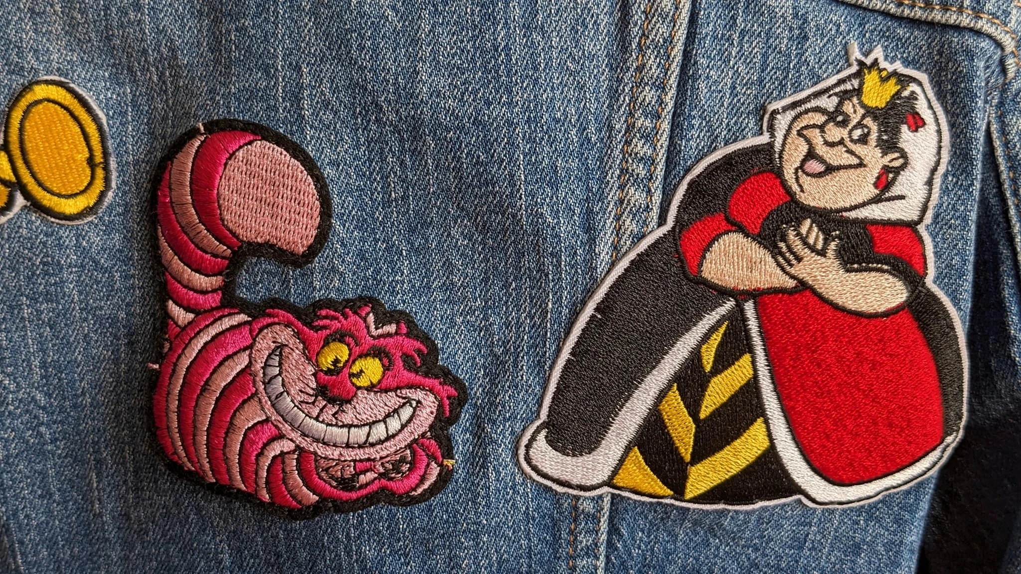 Chaqueta de mezclilla bordada "Alice in Wonderland - Alicia en el país de las maravillas Disney - 1951" – photo 8